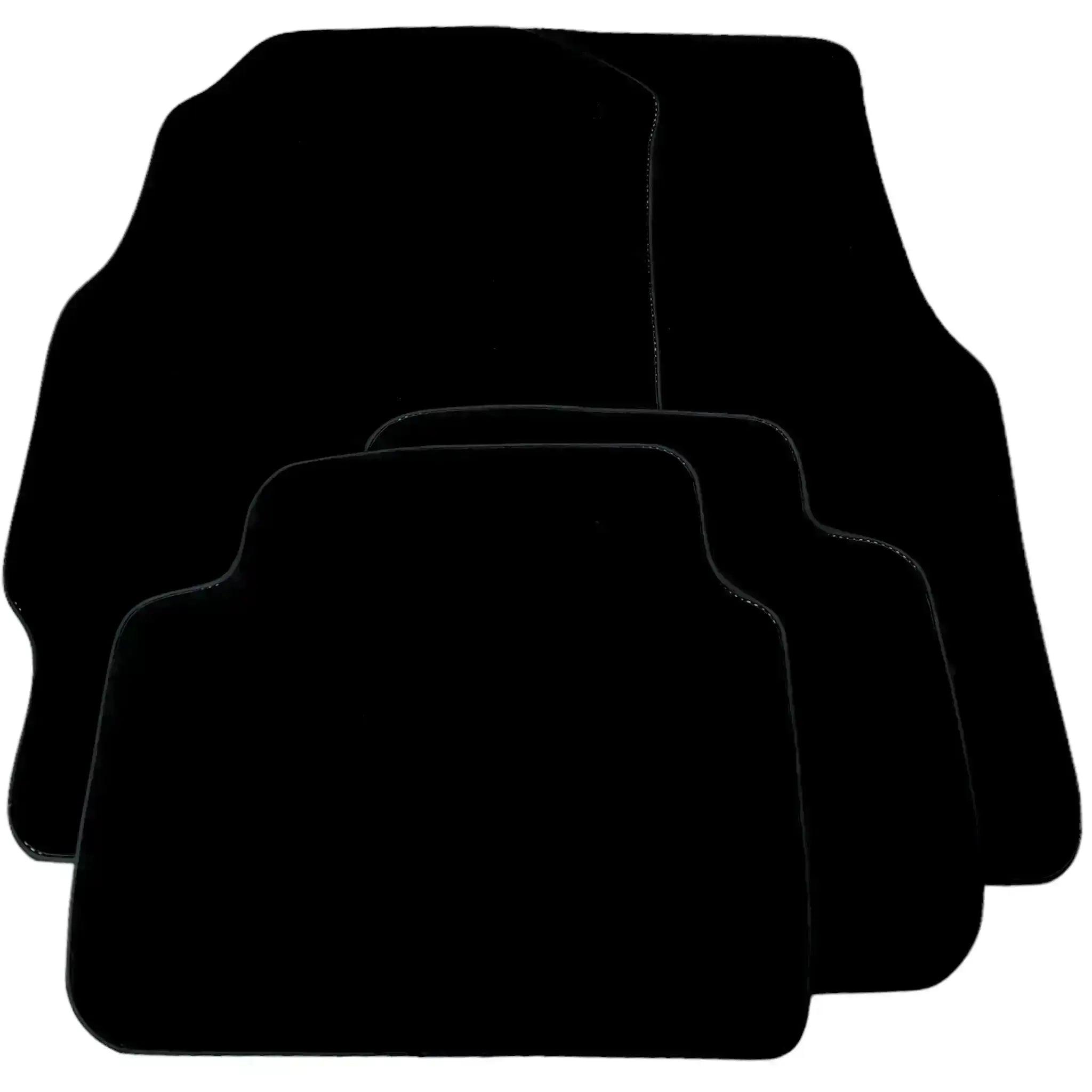 Black Floor Mats for Toyota Yaris 4 (2020-2023) - AutoWin