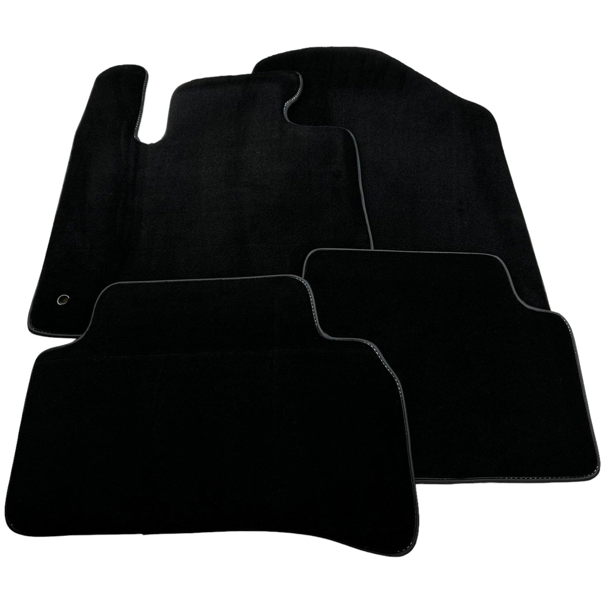 Black Floor Mats for Kia Rio (2000-2003) - AutoWin