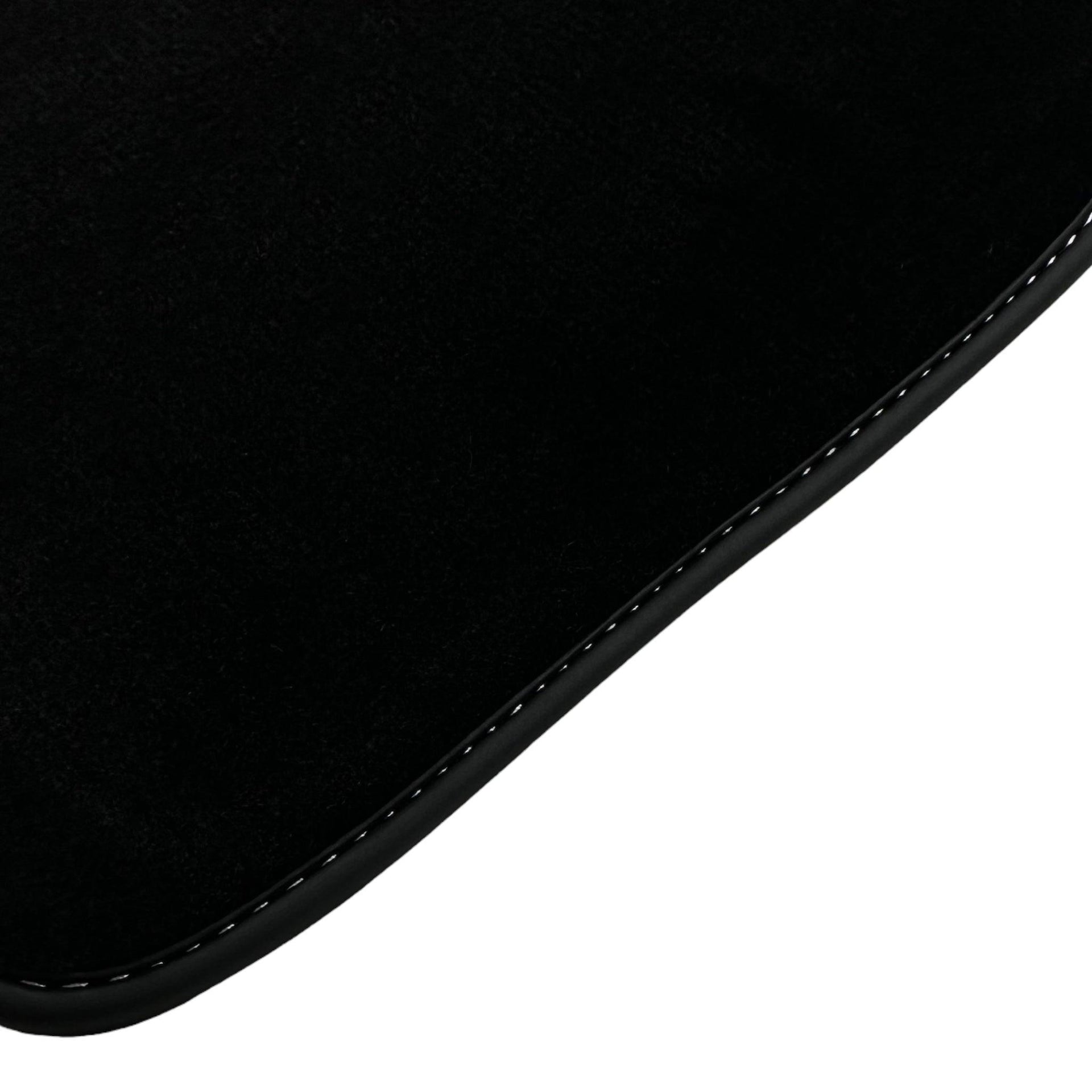 Black Floor Mats for Kia Venga (2009-2024) - AutoWin