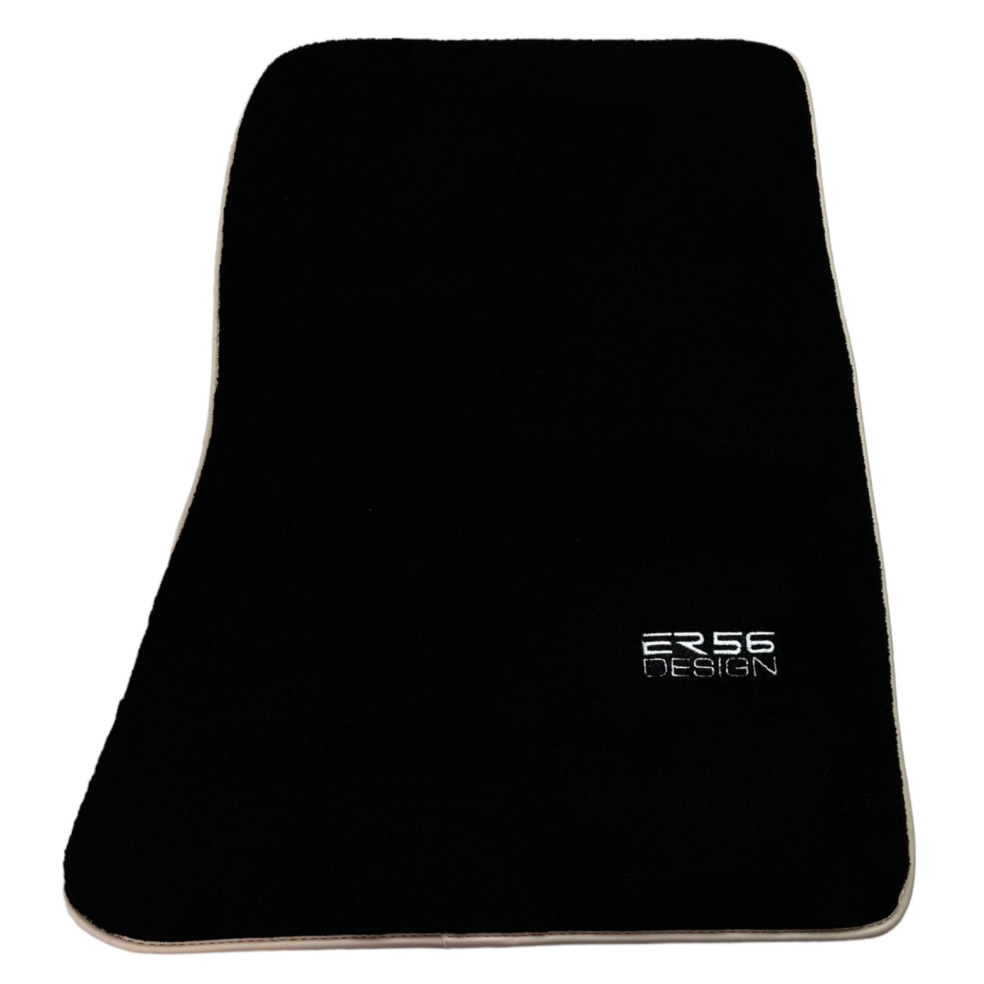 Black Floor Mats For Mitsubishi Pajero V80 (2006-2011) ER56 Design - AutoWin