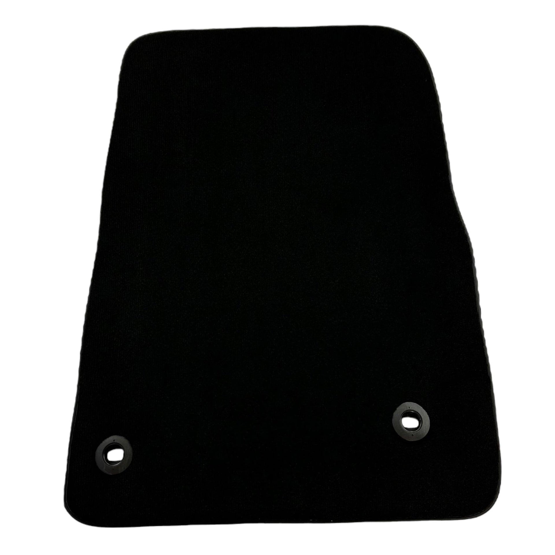 Black Floor Mats For Toyota Land Cruiser 150 (2009-2022) - AutoWin