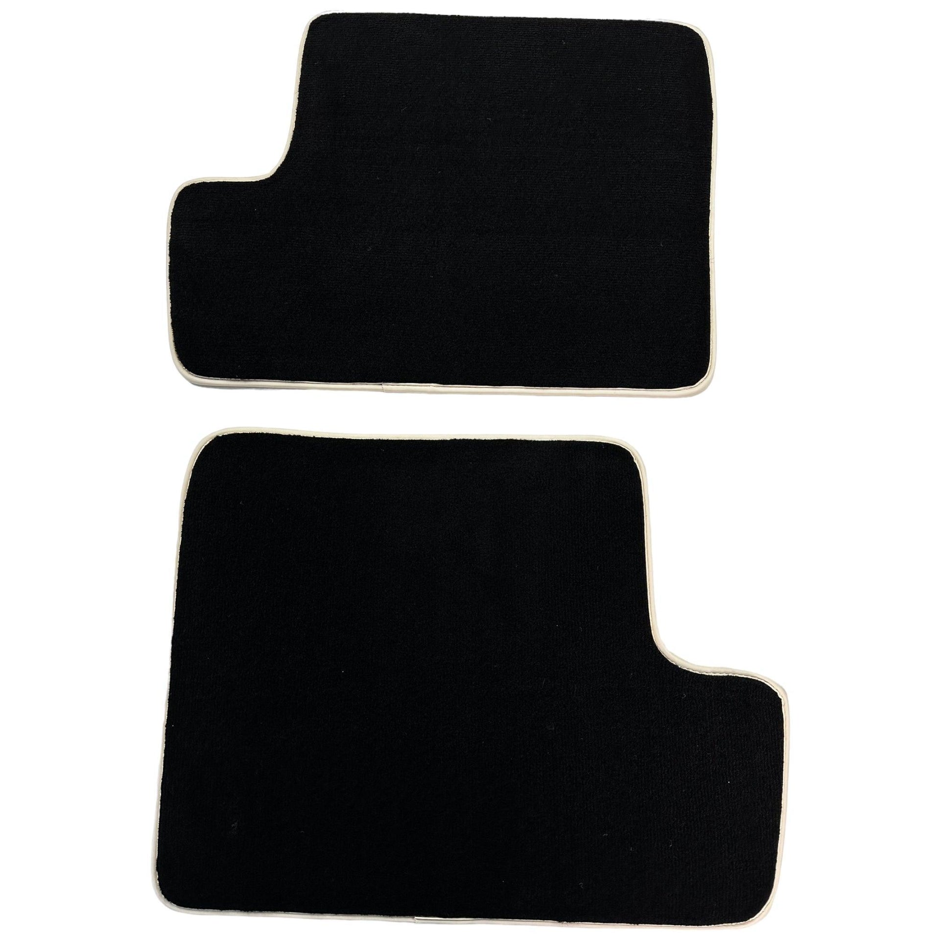 Black Floor Mats For Toyota RAV4 (2000-2003) - AutoWin