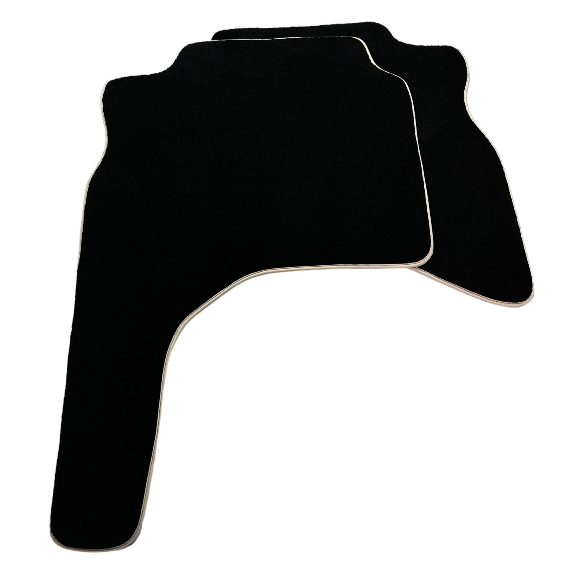 Black Floor Mats For Mitsubishi Pajero Sport (1996-2006) - AutoWin