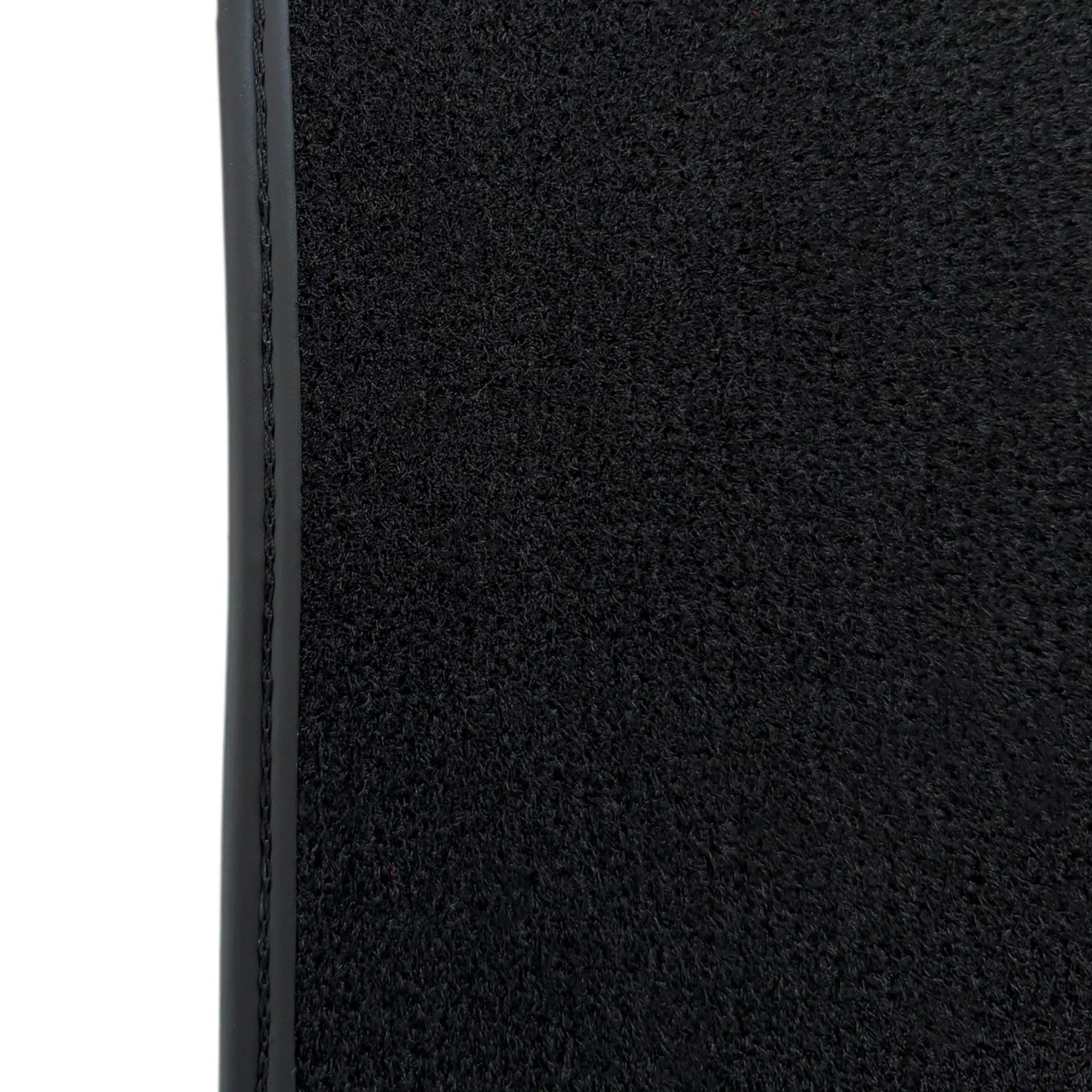 Black Floor Mats for BMW 5 Series G30 | Green Leather Borders