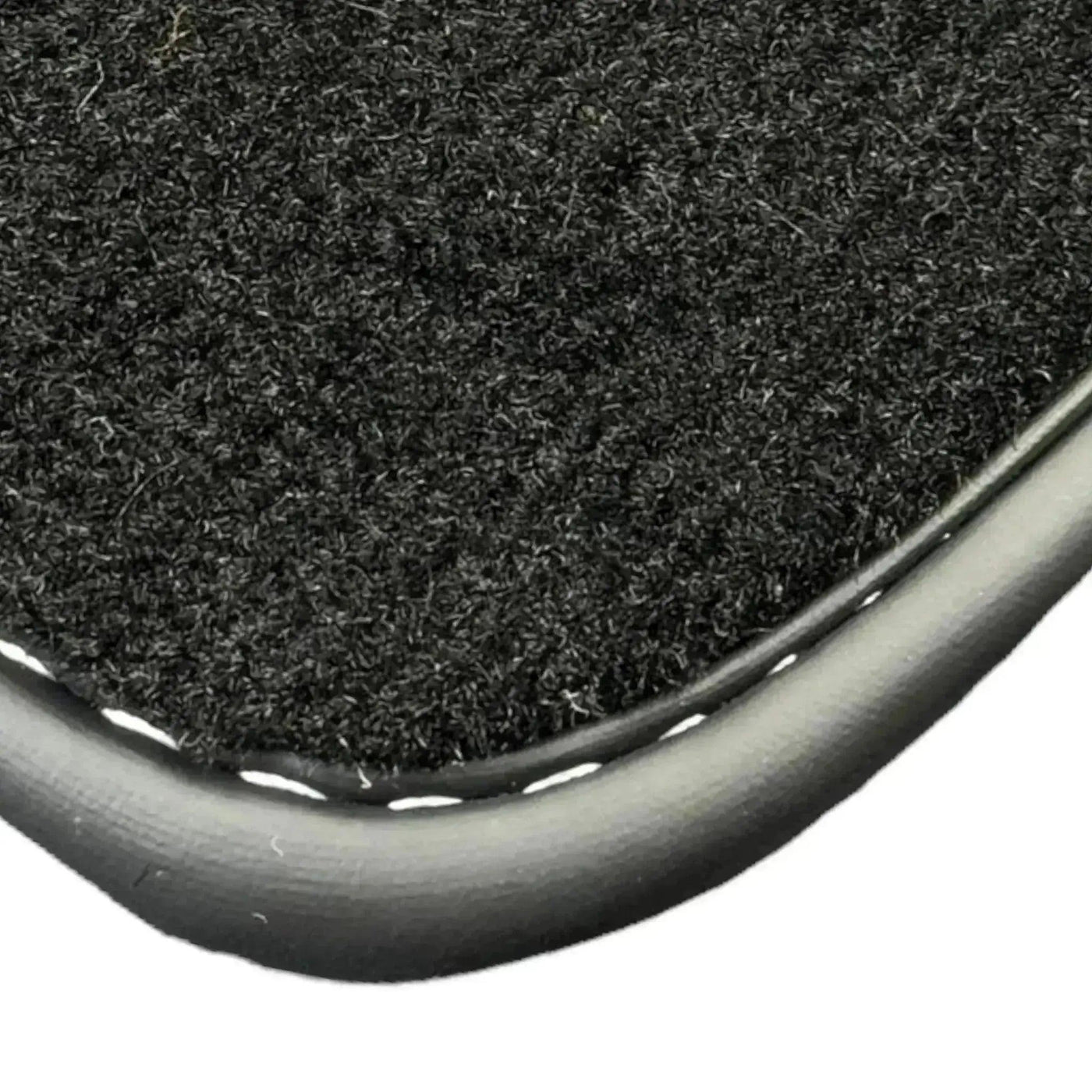 Black Floor Mats for Toyota Yaris 4 (2020-2023) - AutoWin