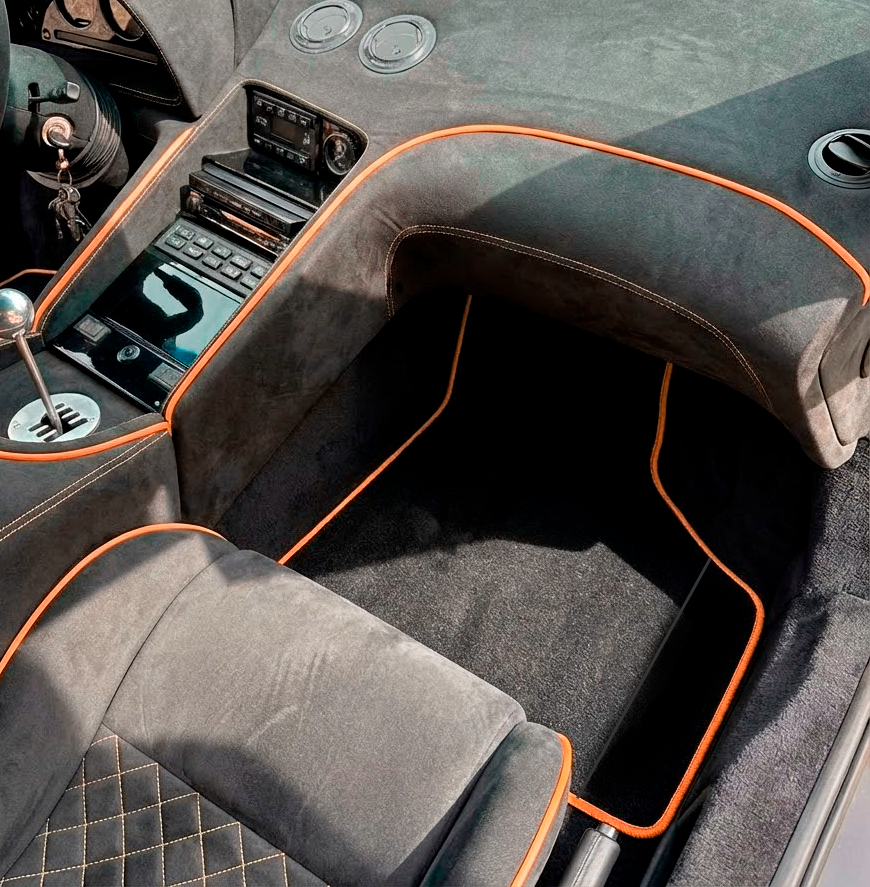 Customizable Leather Floor Mats with Triangle Pattern for Lamborghini Diablo (1990-2001) - AutoWin