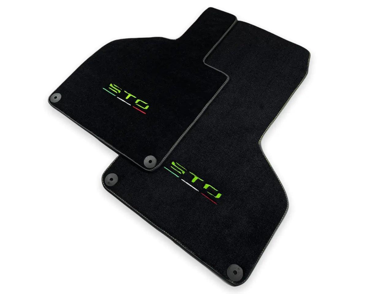 STO Logo Floor Mats for Lamborghini Huracan