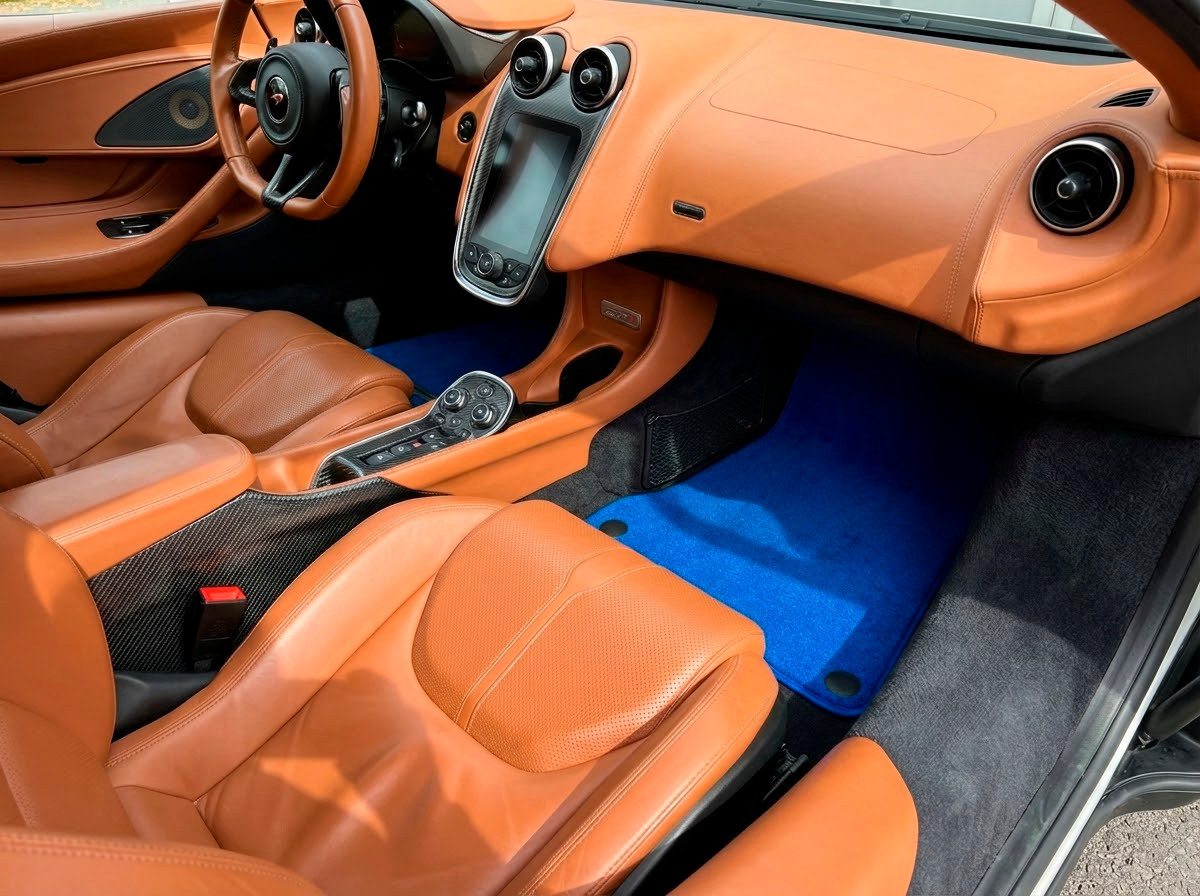 Customizable Leather Floor Mats with Hexagon Hex Pattern for McLaren 570S (2015-2021) - AutoWin