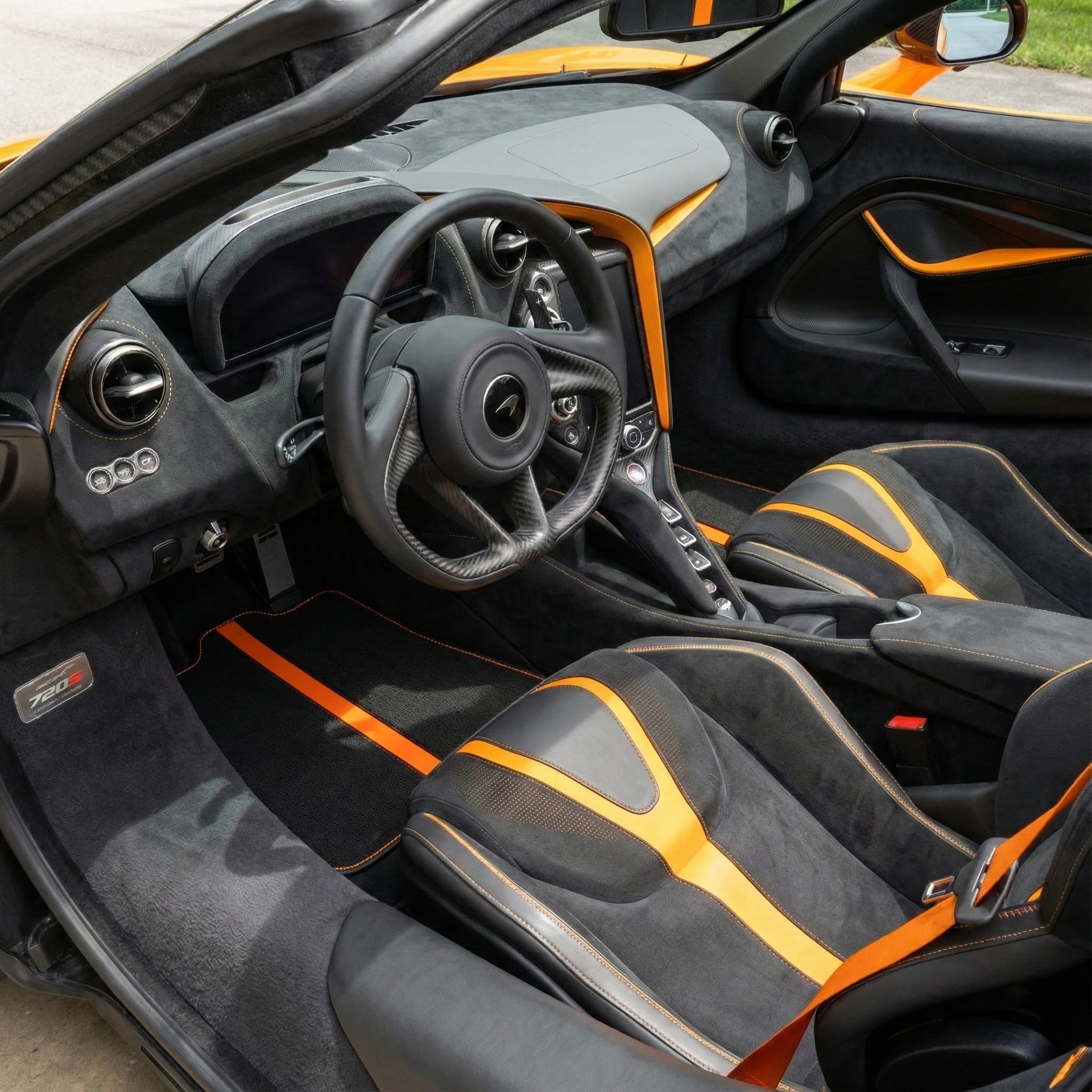 Customizable Leather Floor Mats with Triangle Pattern for McLaren 720S (2017-2021) - AutoWin