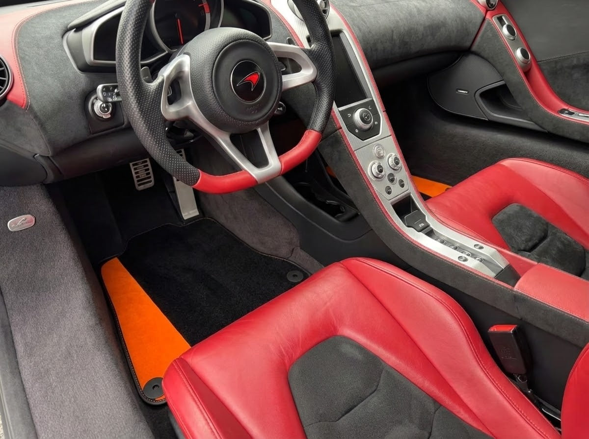 Customizable Leather Floor Mats with Square Pattern for McLaren MP4-12C (2011–2014) - AutoWin