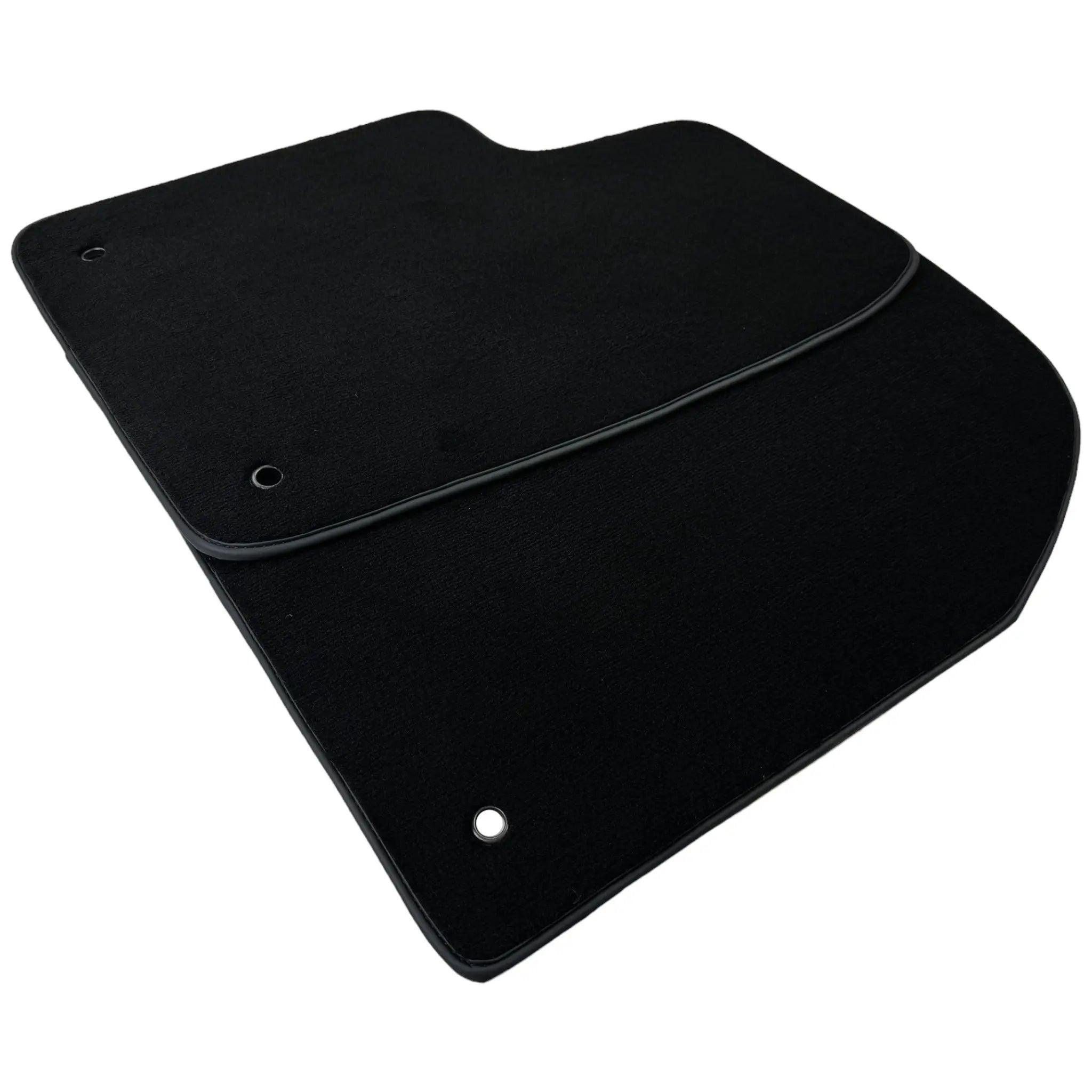 Black Floor Mats for Jeep Cherokee KJ Sport (2002-2007) - AutoWin