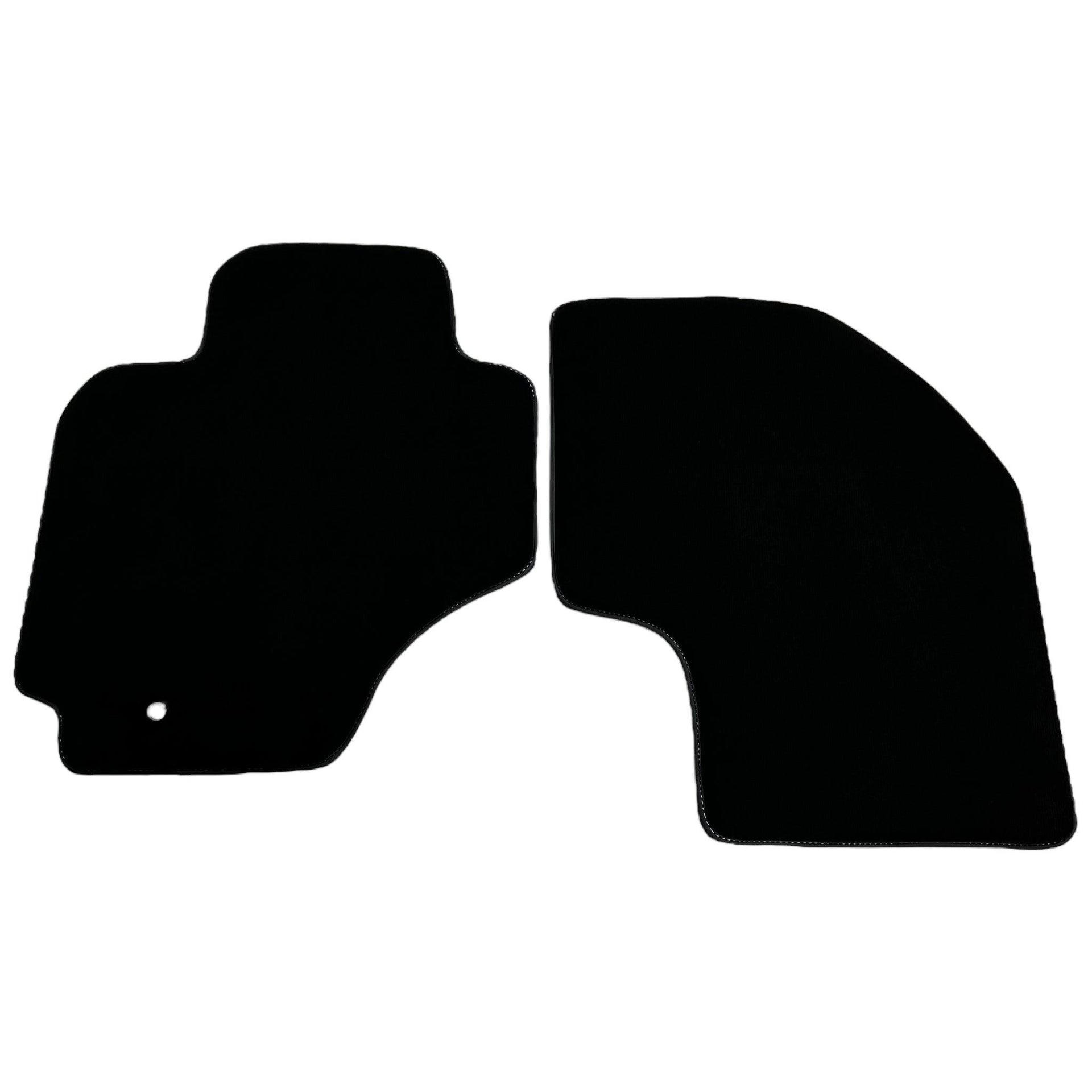 Black Floor Mats For Toyota RAV4 (2000-2003) - AutoWin