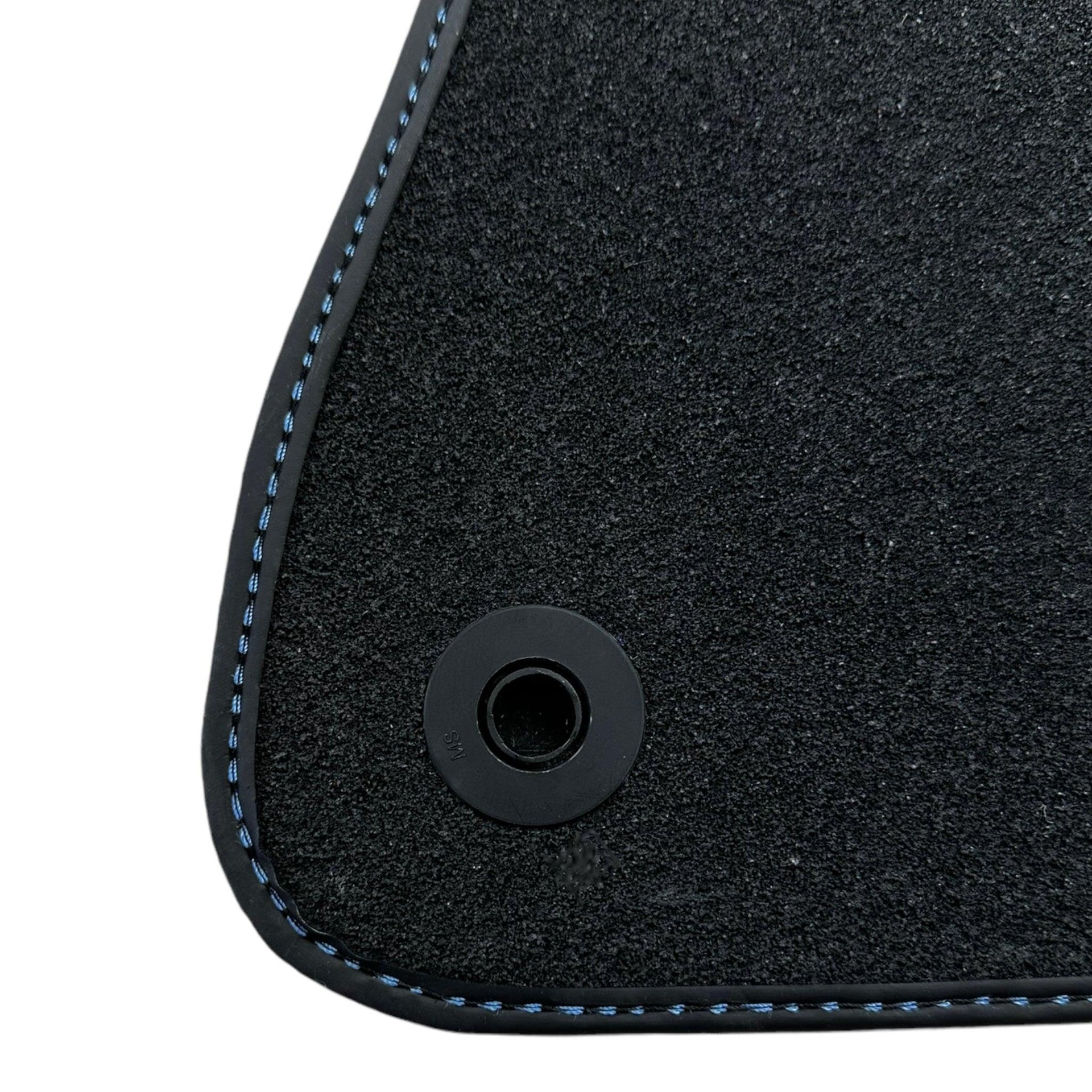 Blue Floor Mats For Mercedes-Benz C-Class W204 (2007-2014) - AutoWin