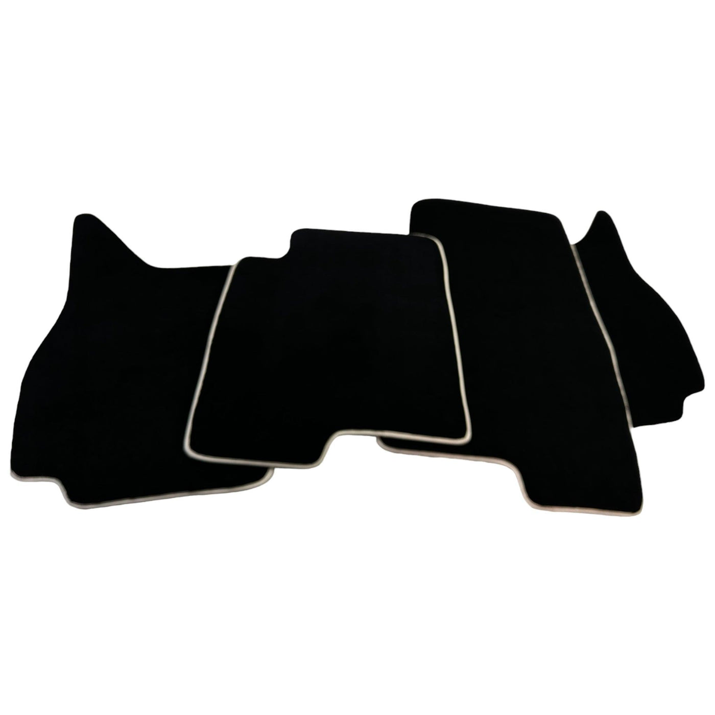 Black Floor Mats For Mitsubishi Pajero III (2000-2004) - AutoWin