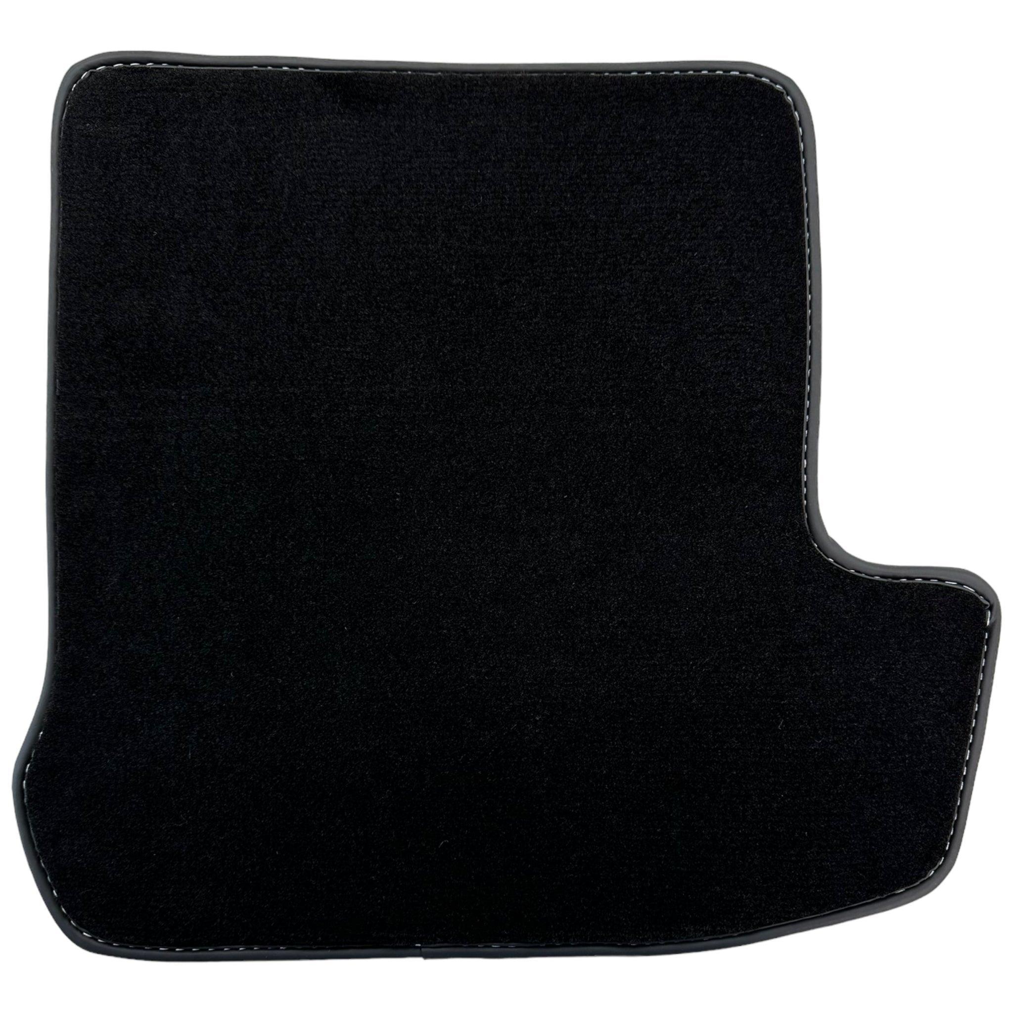 Black Floor Mats for Porsche Cayenne (2010-2018) - AutoWin