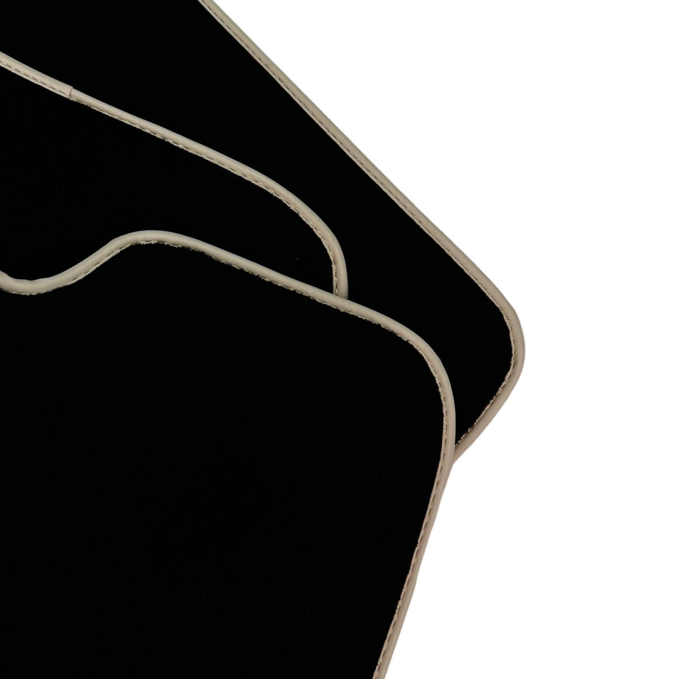 Black Floor Mats For Toyota Hilux (1998-2005) - AutoWin