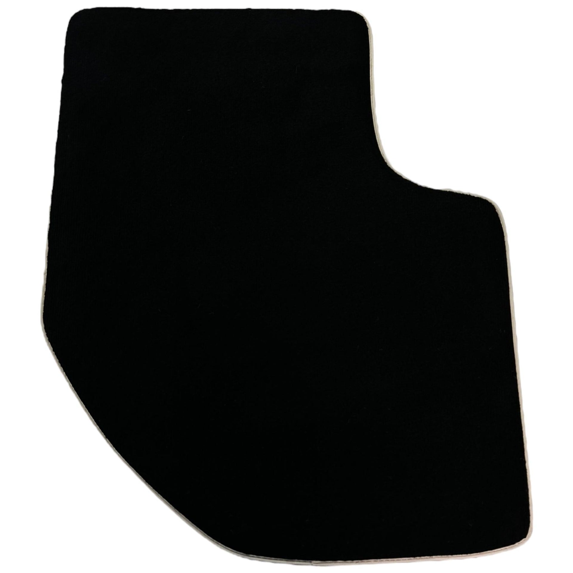 Black Floor Mats For Toyota RAV4 (2000-2003) - AutoWin