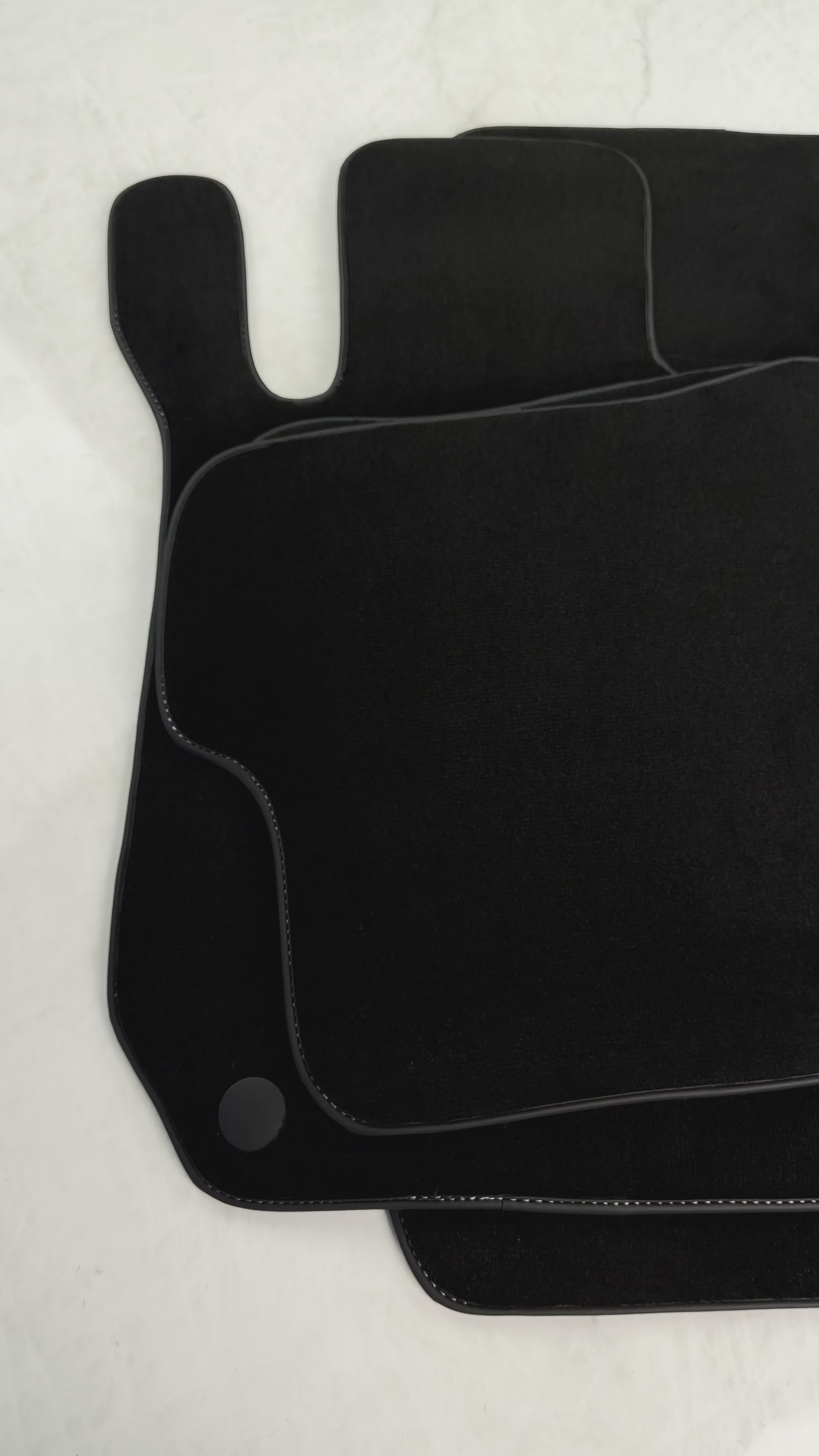 Mats de Carro Pretos para Mercedes-Benz C-Class W204 (2007-2014) - AutoWin