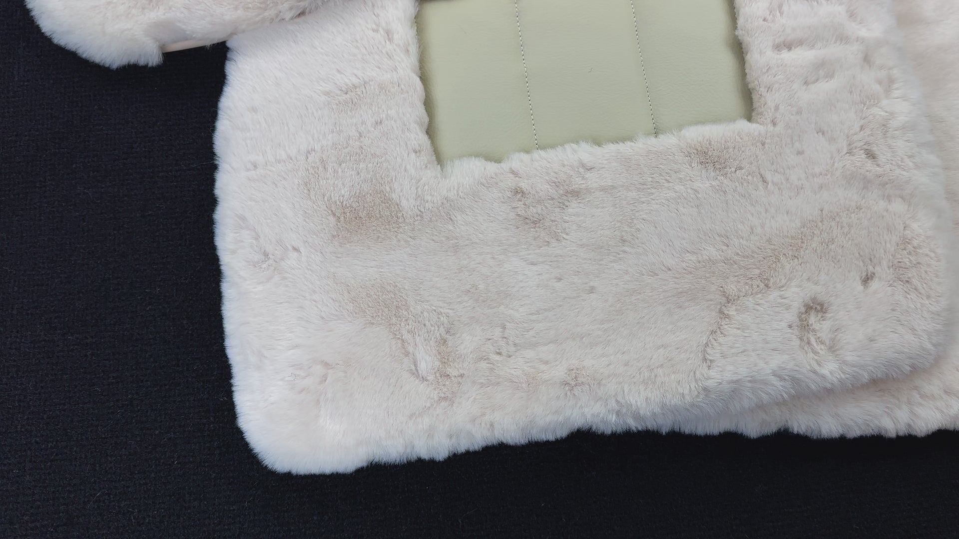 Mats de Carro de Pele de Ovelha Branca para Bentley Continental GTC (2011-2018) Design ER56 - ER56 Design