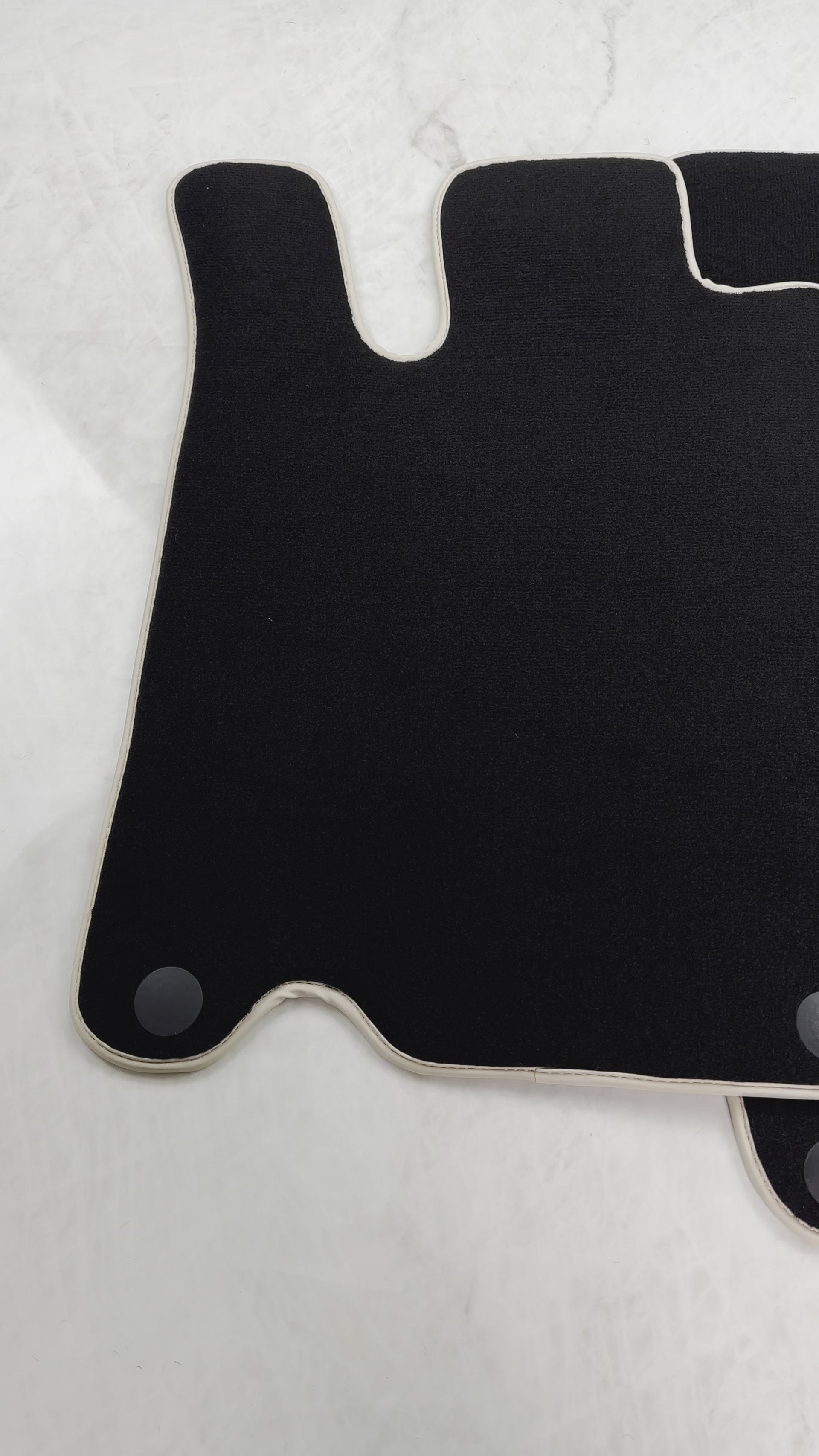 Tapetes de carro pretos para Mercedes-Benz SL-Class R230 (2001-2012) com borda bege - AutoWin