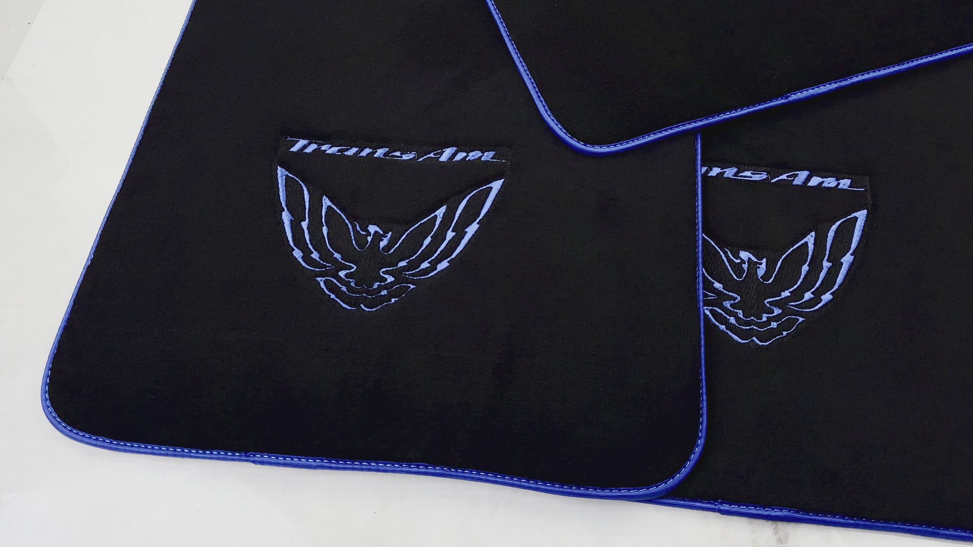 Tapetes de Carro Pretos com Detalhe Azul para Pontiac FireBird de Primeira Geração (1967-1969) com Logo Trans Am - AutoWin