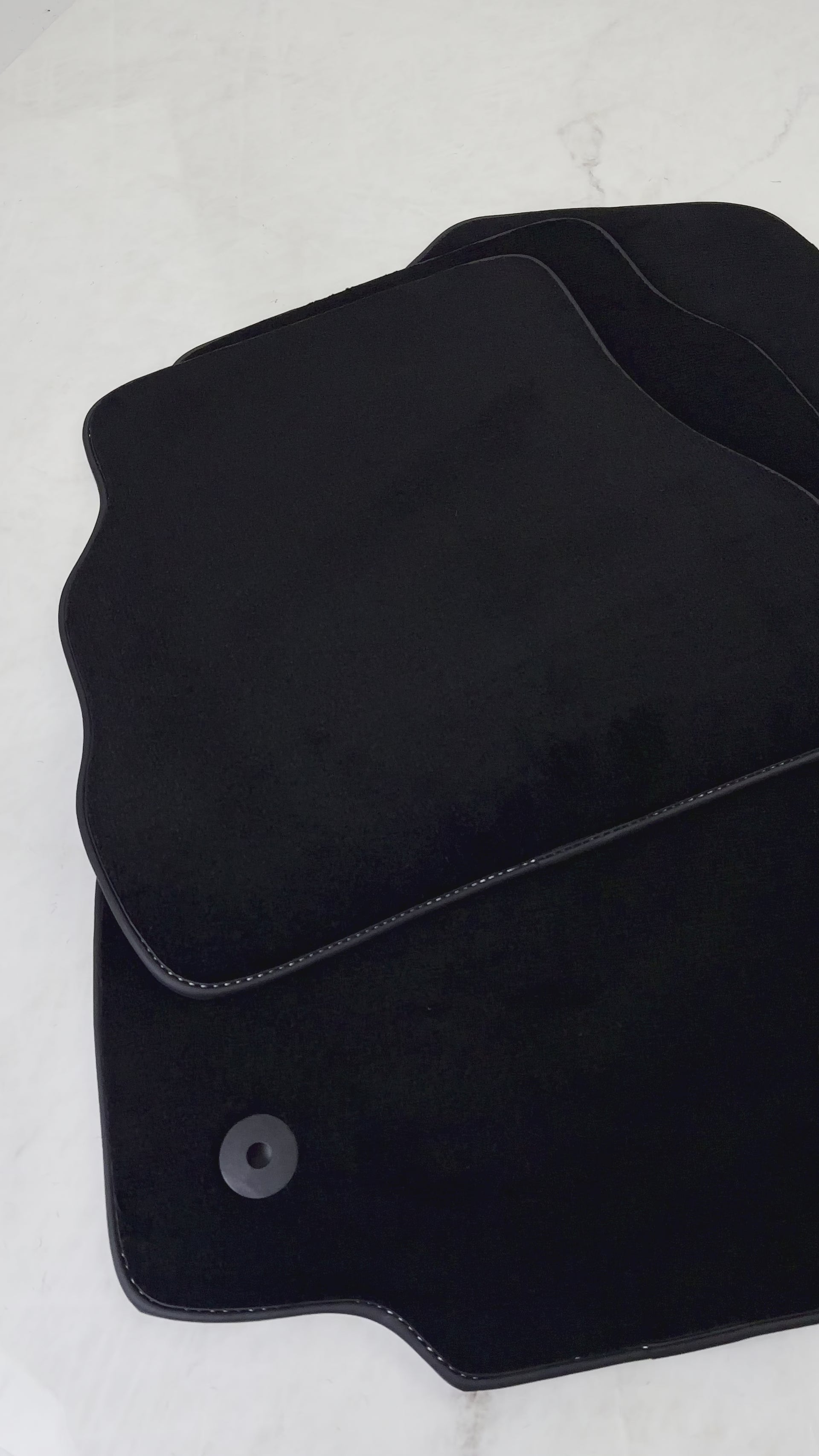 Tapetes de Carro Pretos para Ford B-Max (2012-2017) - AutoWin