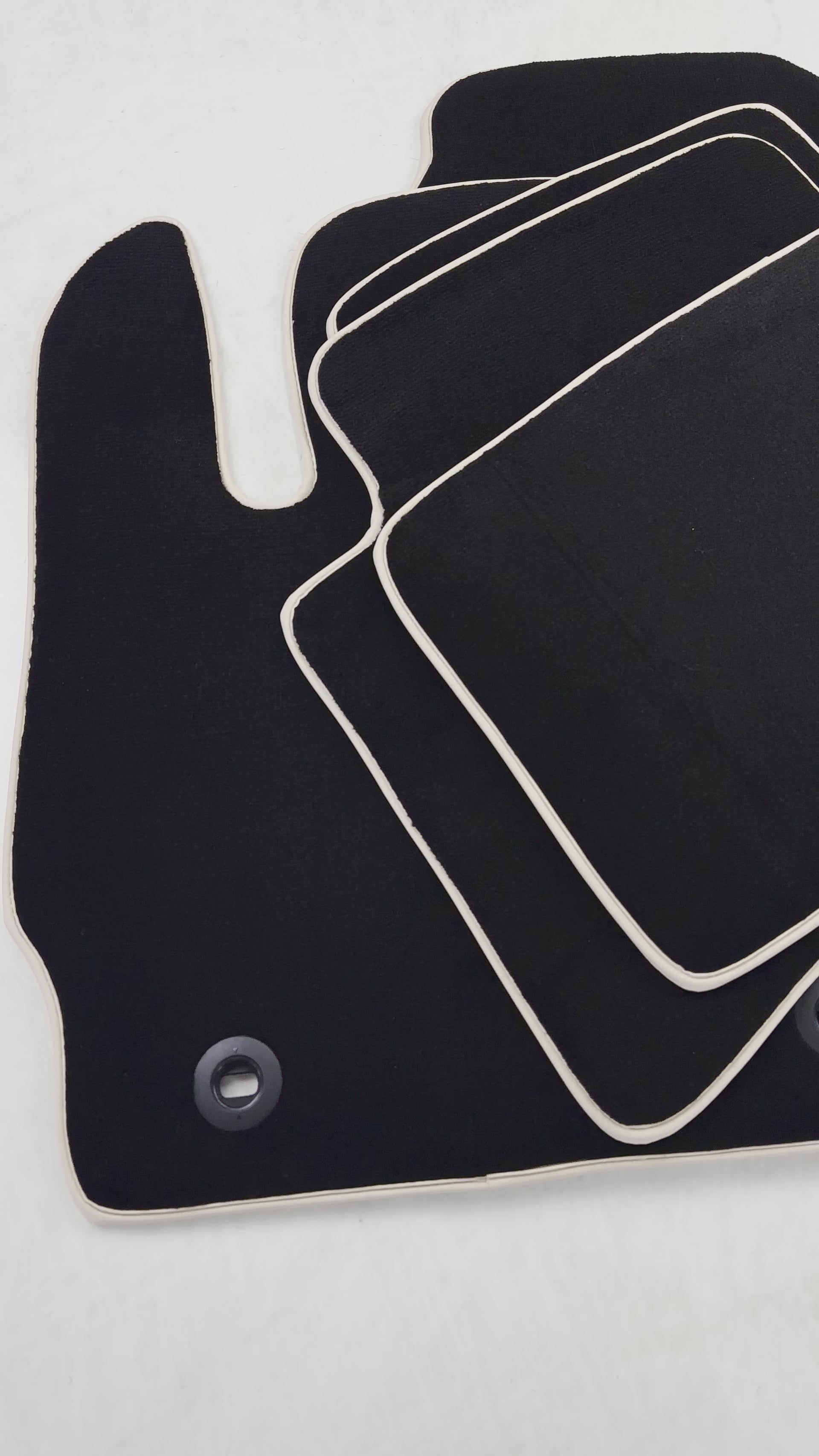 Capas de Chão Pretas para Toyota Corolla CR1 (2019) - AutoWin