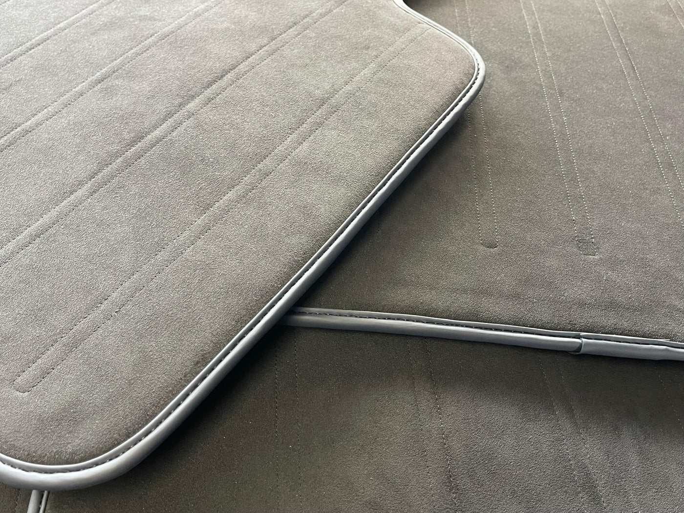 Alcantara Floor Mats For Rolls Royce Shadow 1965-1977 - AutoWin