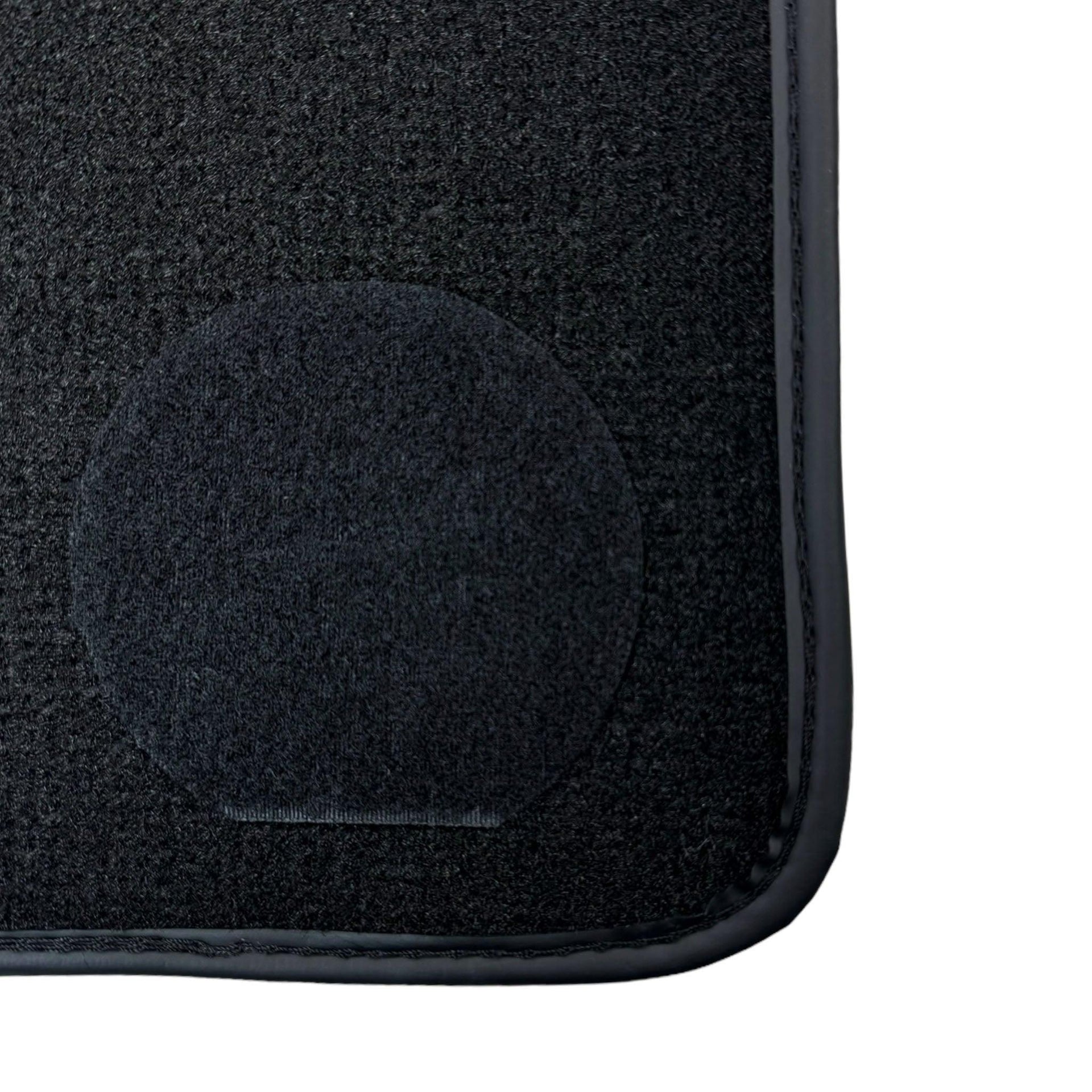Black Floor Mats For BMW X1 Series E84 | Black Trim - AutoWin