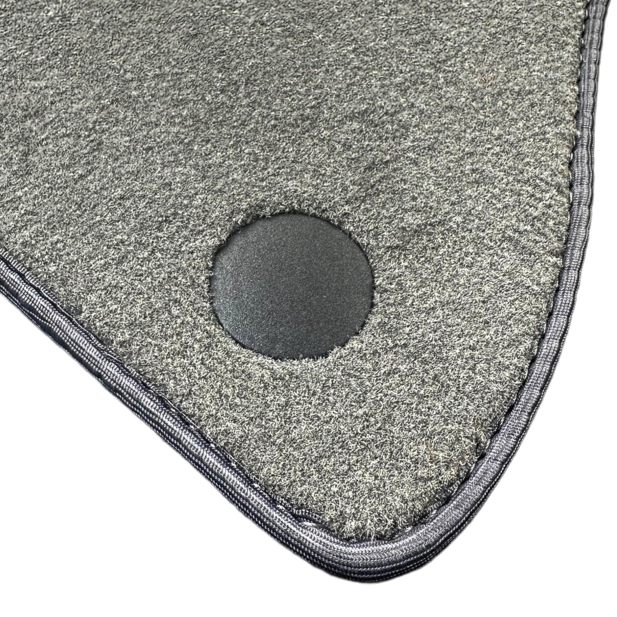 Gray Floor Mats For Mercedes Benz M-Class W164 (2005-2011) | Limited Edition - AutoWin